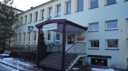 Zakończenie remontu elewacji zewnętrznej budynku Powiatowego Urzędu Pracy w Suwałkach