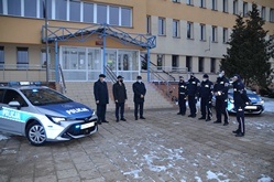 W dniu 9 grudnia 2021 r. Starosta Suwalski – Witold Kowalewski uczestniczył w uroczystym przekazaniu samochodu służbowego Komendzie Miejskiej Policji w Suwałkach