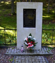79. rocznica rozstrzelania przez gestapo 12 Polaków w pobliżu wsi Prudziszki