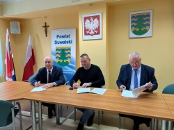 Podpisanie umowy na „Budowa drogi dla pieszych w ciągu drogi powiatowej nr 1117B”