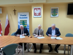 Podpisanie umowy na realizację inwestycji pn. „Modernizacja układu komunikacyjnego sieci dróg powiatowych na terenie Gminy Bakałarzewo"