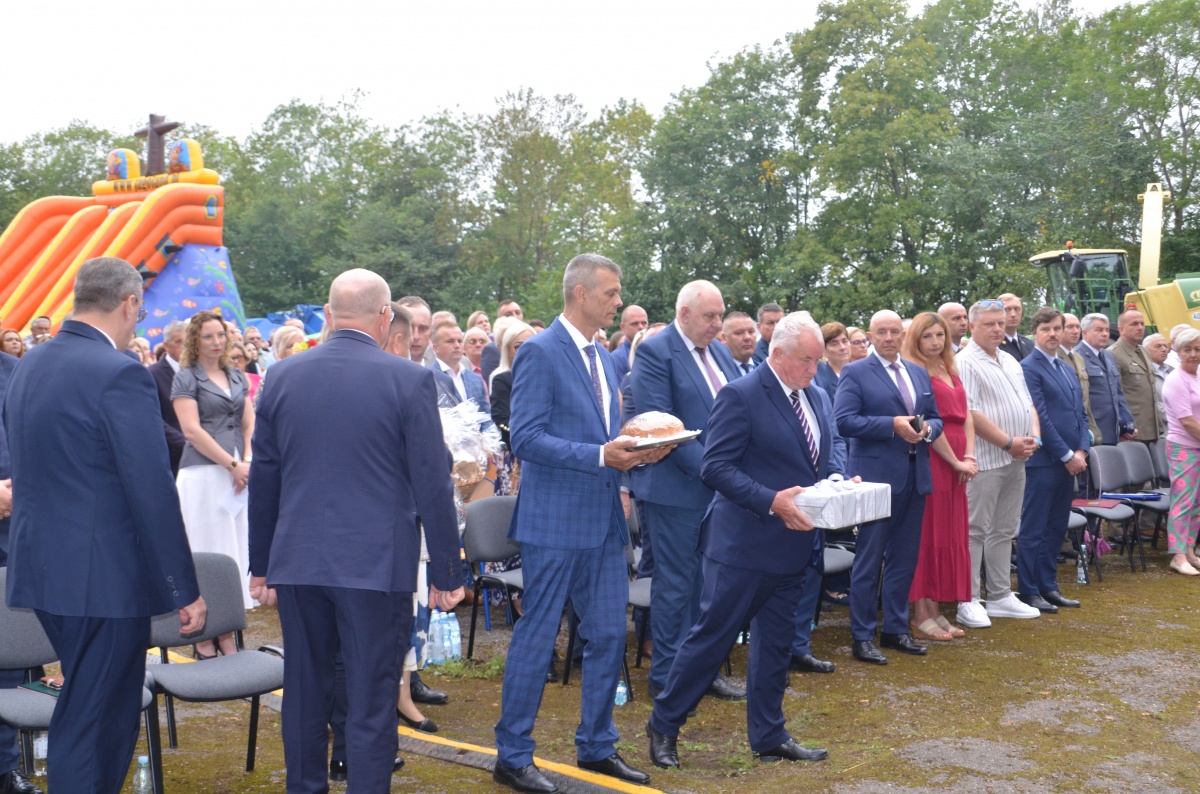- Kliknięcie spowoduje wyświetlenie powiększenia zdjęcia
