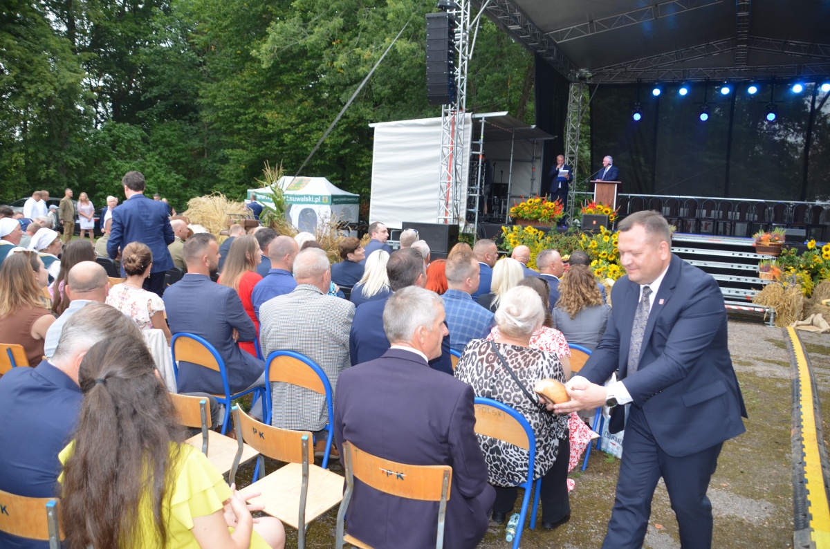 - Kliknięcie spowoduje wyświetlenie powiększenia zdjęcia