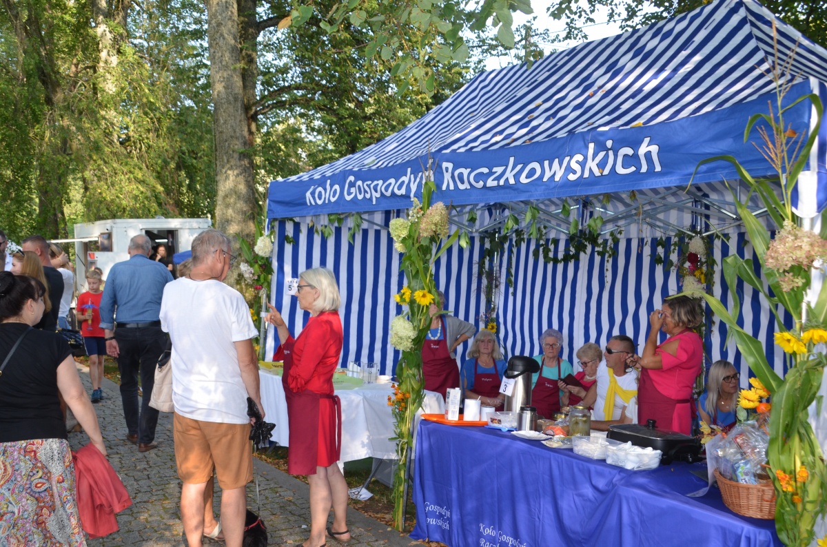 - Kliknięcie spowoduje wyświetlenie powiększenia zdjęcia