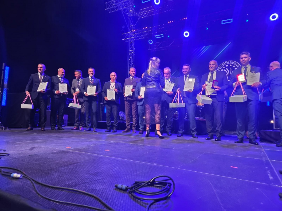 - Kliknięcie spowoduje wyświetlenie powiększenia zdjęcia