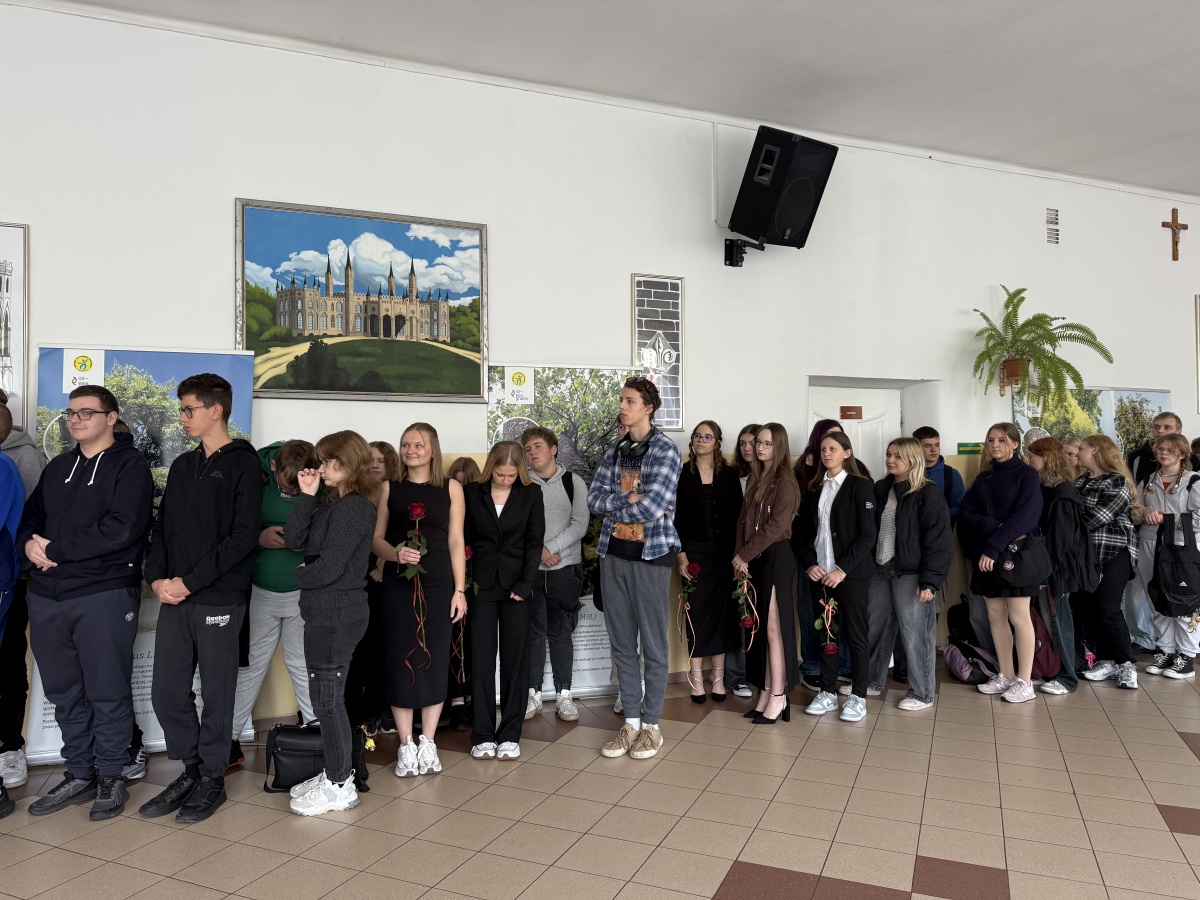 - Kliknięcie spowoduje wyświetlenie powiększenia zdjęcia