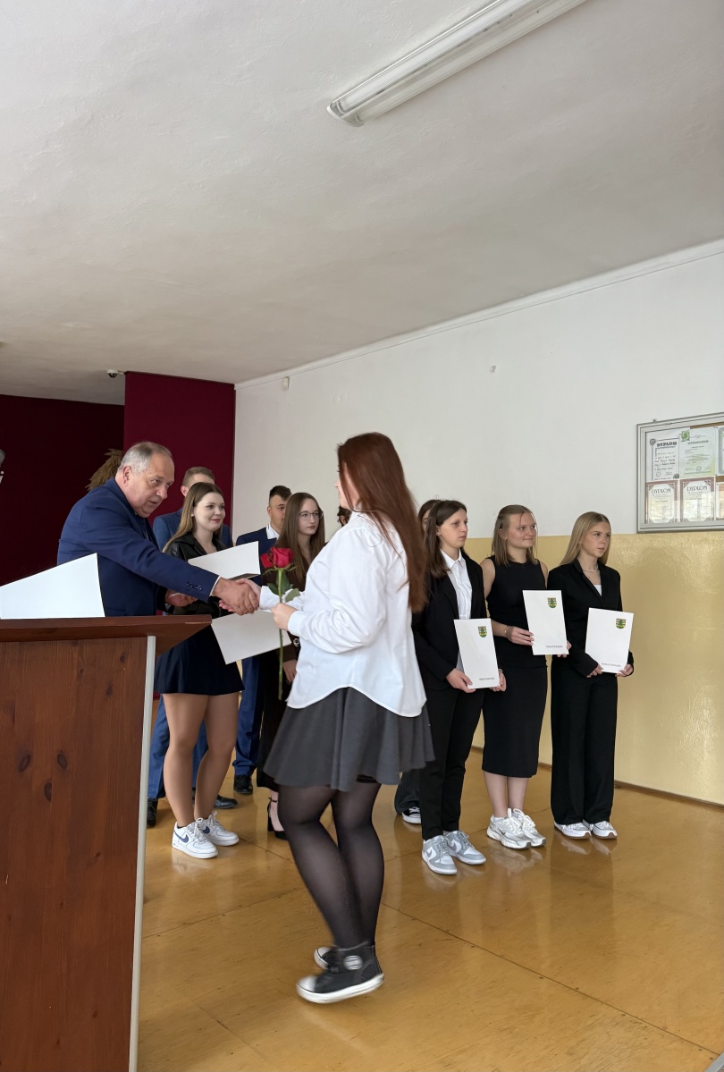 - Kliknięcie spowoduje wyświetlenie powiększenia zdjęcia